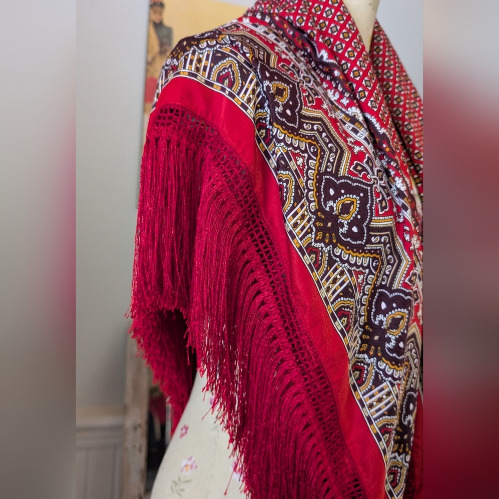 Scarf‎ - Picture 3 of 5
